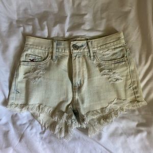 High Waisted Hollister shorts